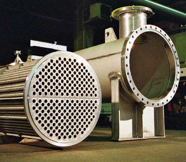 Заказать теплообменники с неподвижными трубными решетками